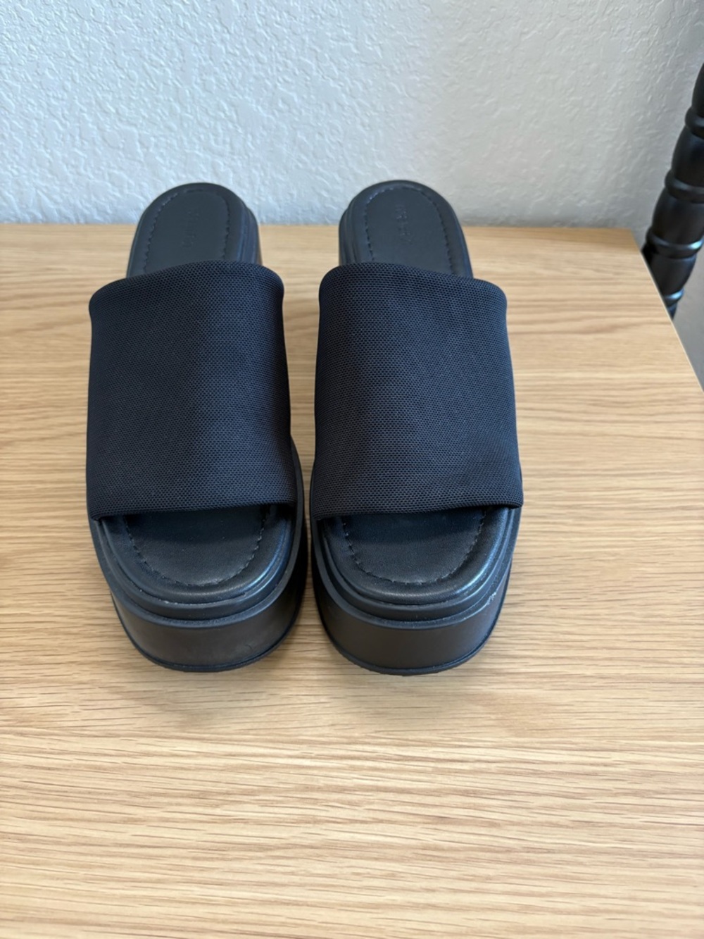 Forever 21 Black Platform Slide Mules